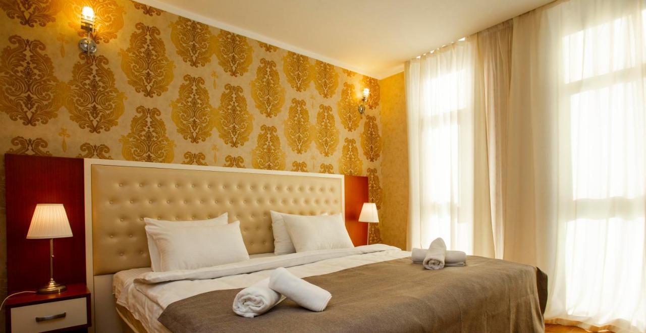 Holiday Lux Sea Towers Batumi Kültér fotó